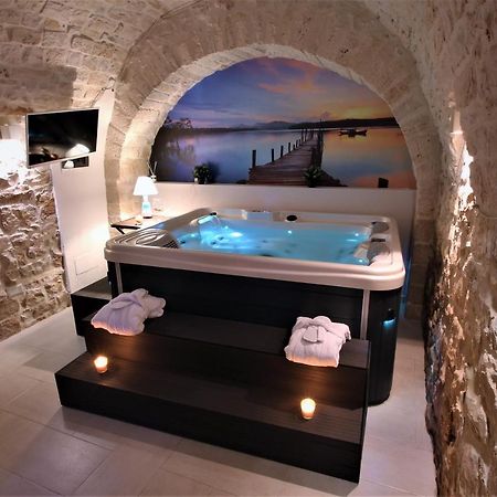 Albergo Diffuso Dimora Rossi B&B Turi Ngoại thất bức ảnh