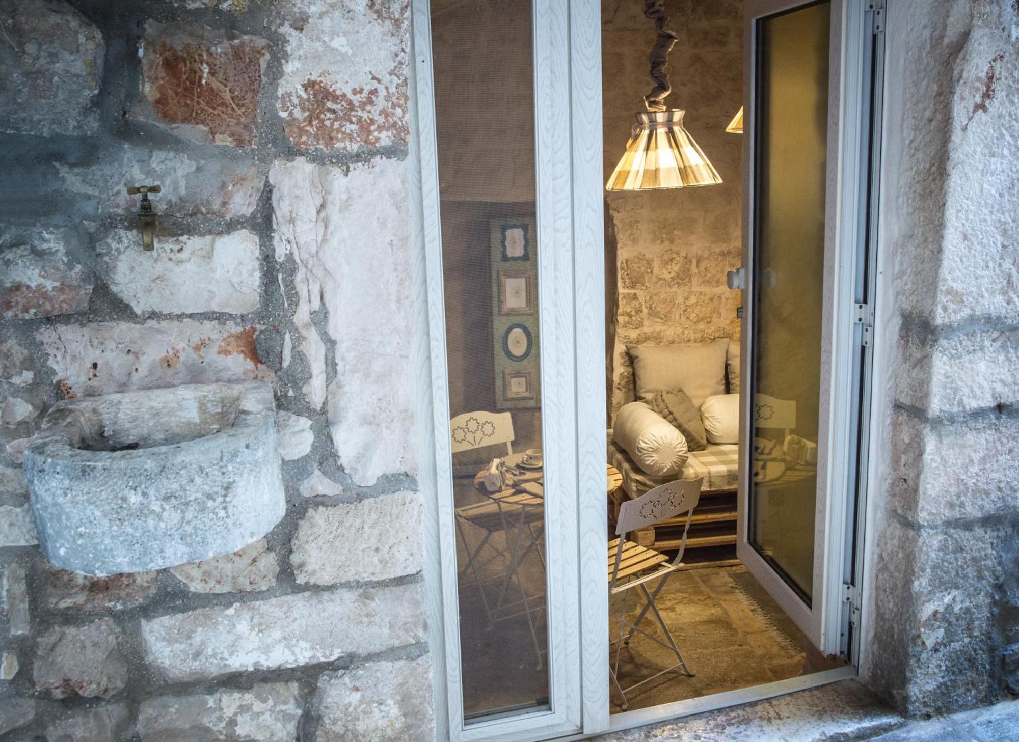 Albergo Diffuso Dimora Rossi B&B Turi Phòng bức ảnh